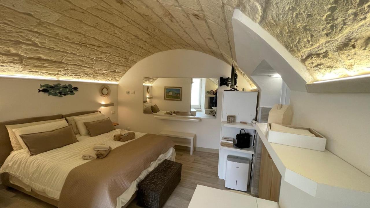 Monolocale Dimora Borgo Monte Nel Cuore Di Otranto Con Garage Exterior photo